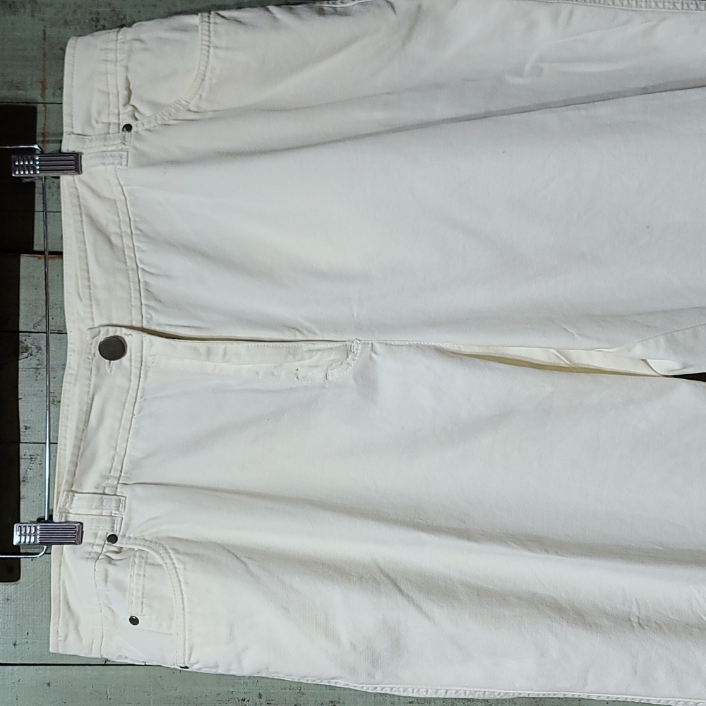 Classic Elements Wide Leg Capris - image 2